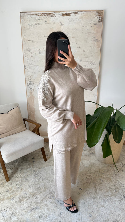 Ensemble maille brodé